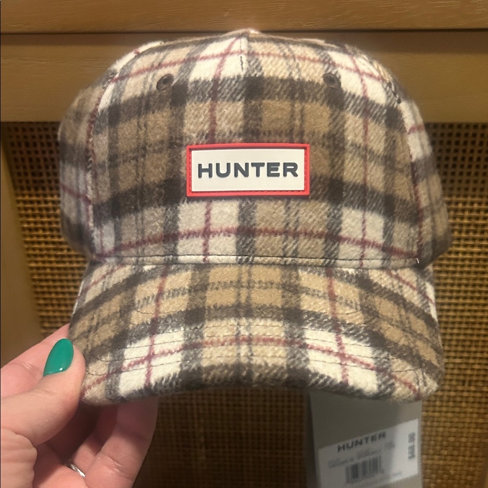 Hunter Brown and Cream Plaid Cap. NWT